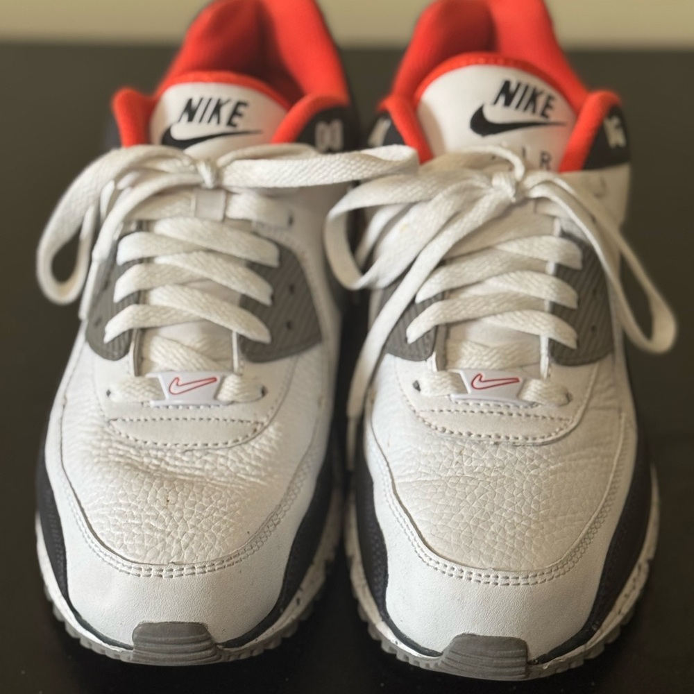 Nike men airmax sneakers